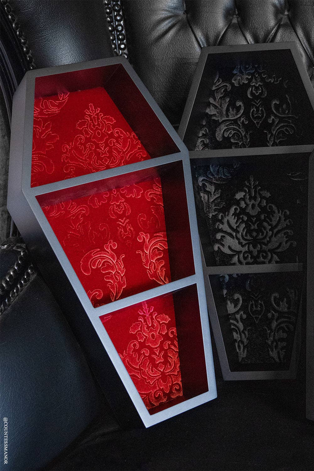 Haunted Mansion 20" Coffin/Velvet Shelf