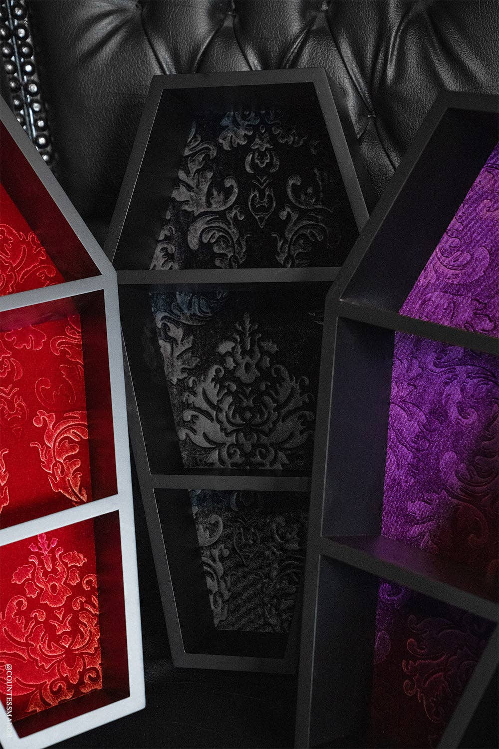 Haunted Mansion 20" Coffin/Velvet Shelf