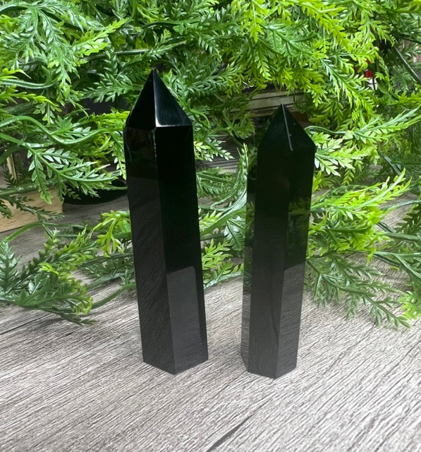 Black Obsidian Natural Stone Tower