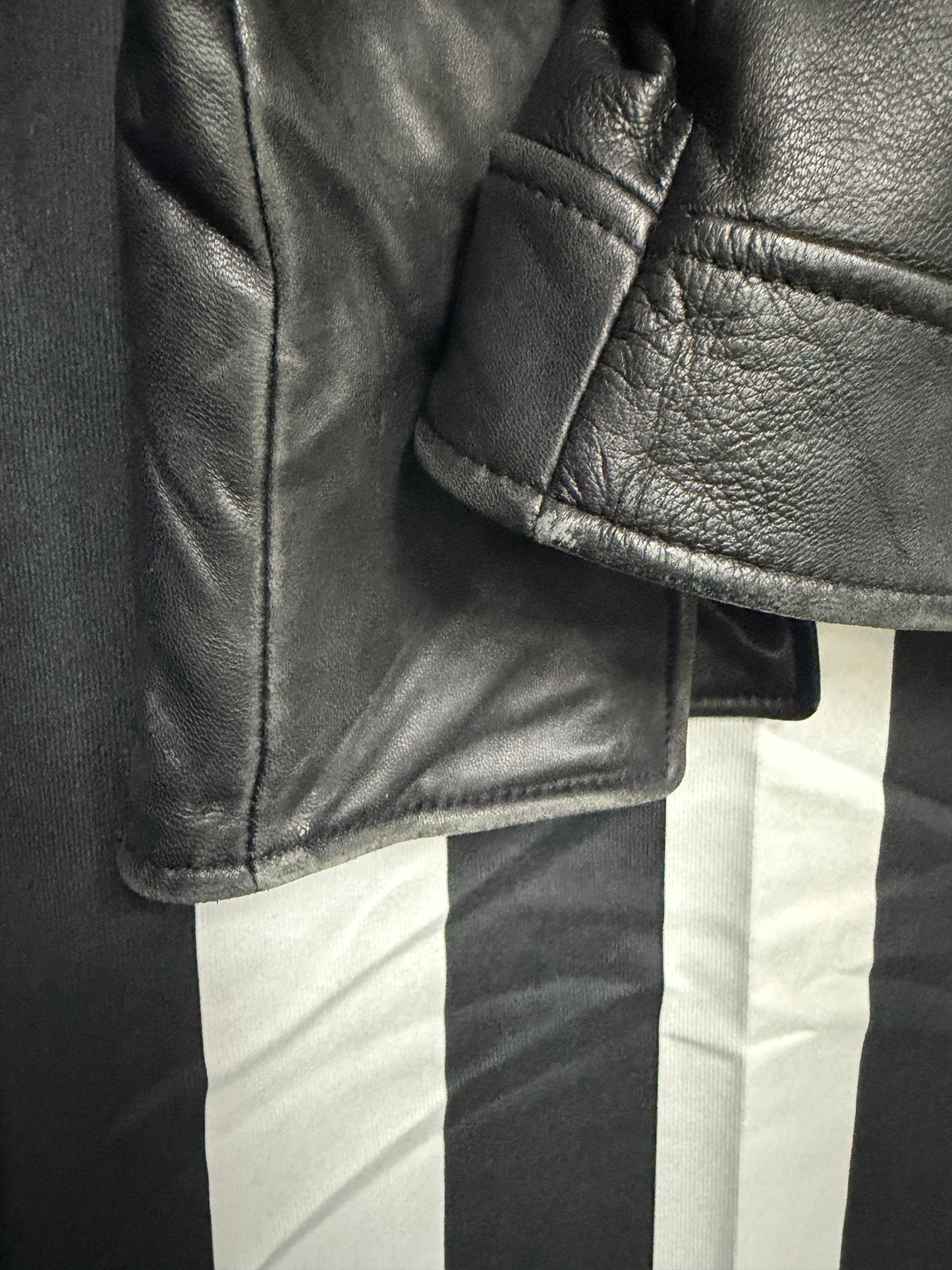 Preston & York -Genuine Lamb Skin Jacket- Med