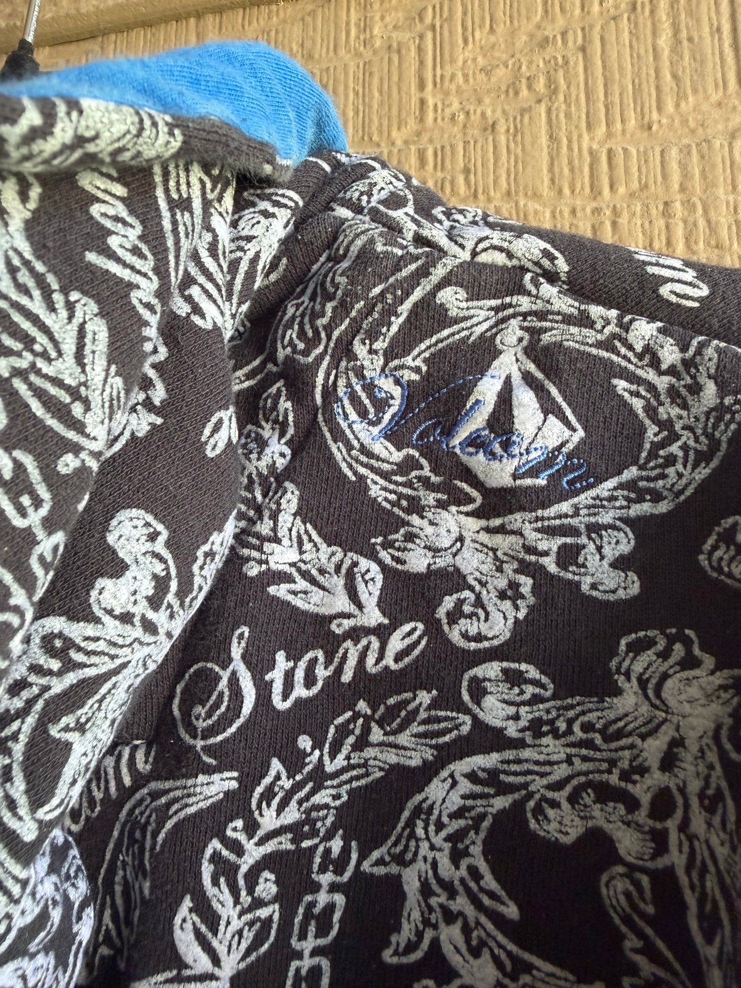 Y2K Volcom Baroque-Print Zip Up- Size L