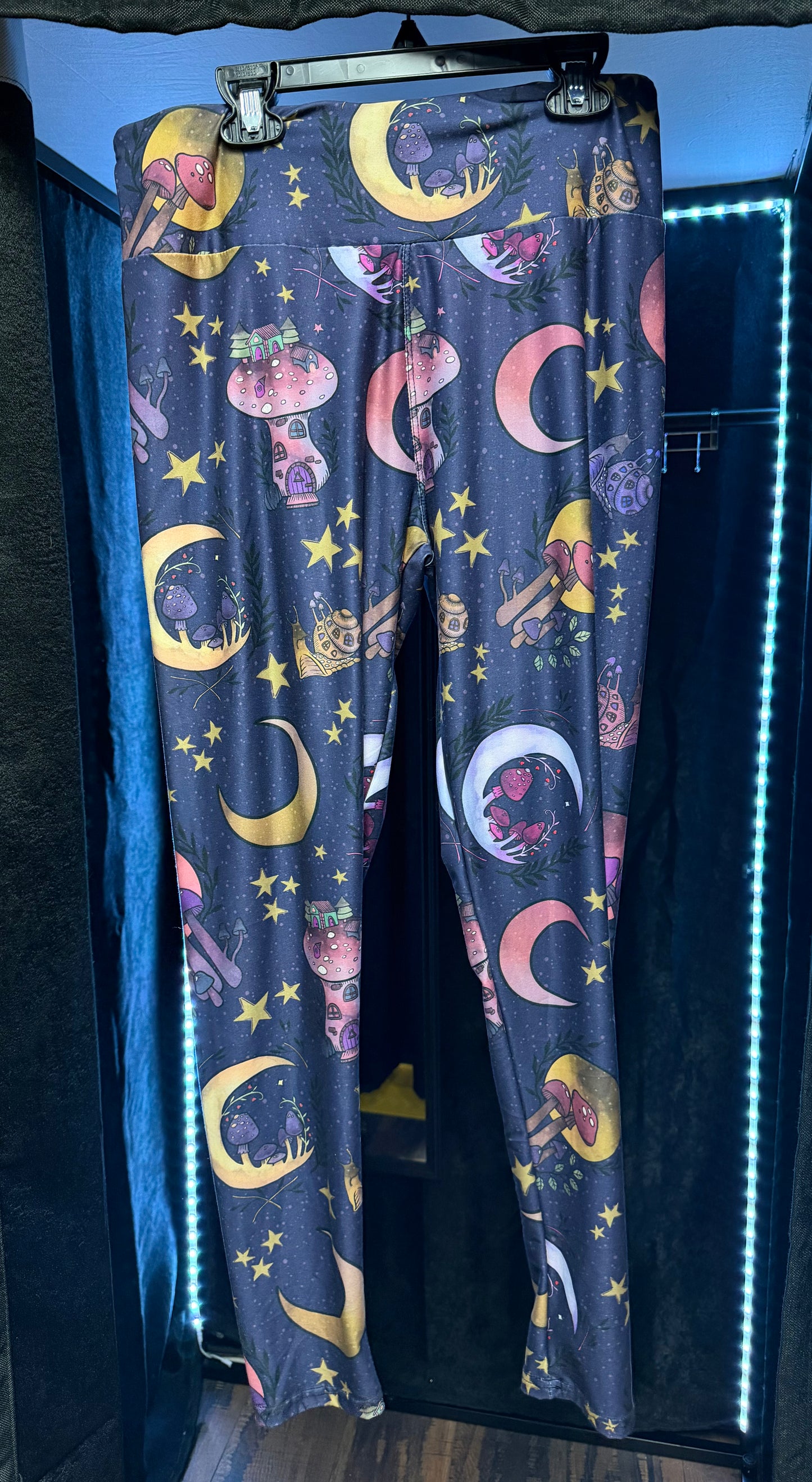 Witchy Moon Mushroom Leggings