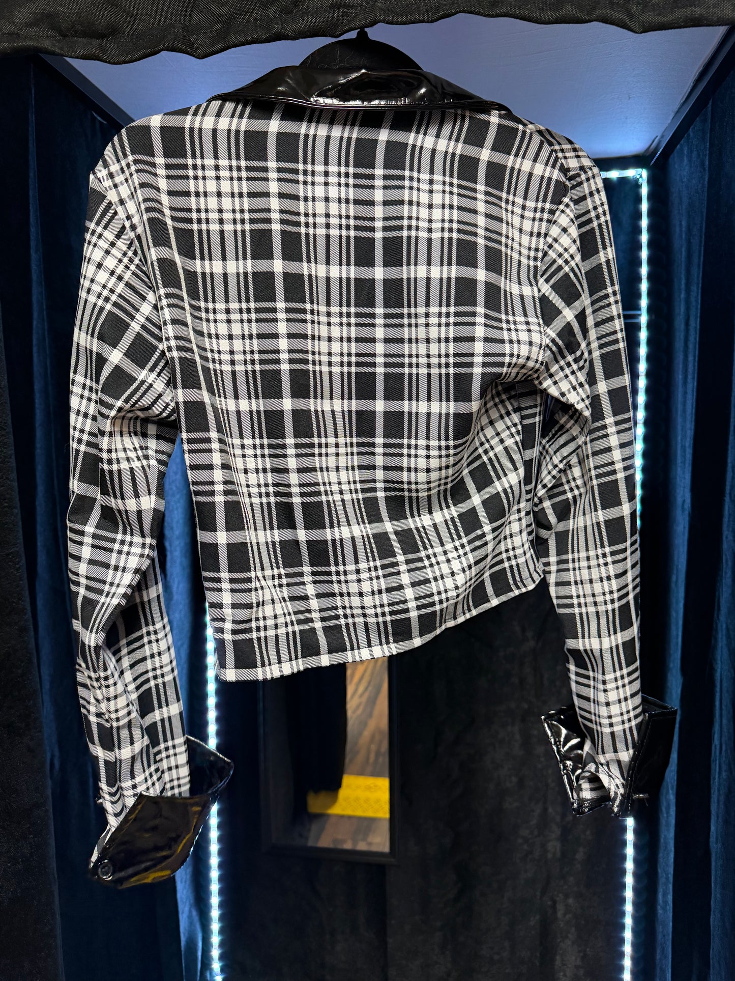 Dollskill- Black/White Plaid Crop Jacket- XS
