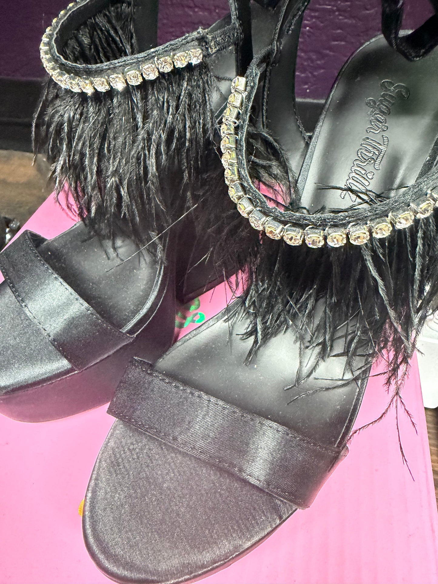Sugar Thrillz- Noir Turn Up The Glam Feather Heels- Size 8