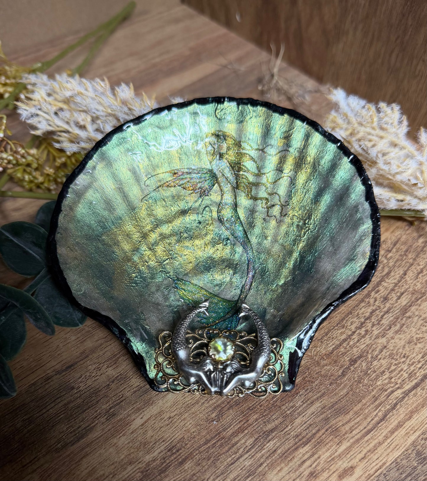 Handmade -Local Artist- Green Mermaid Trinket Shell- Jakes Mom#25