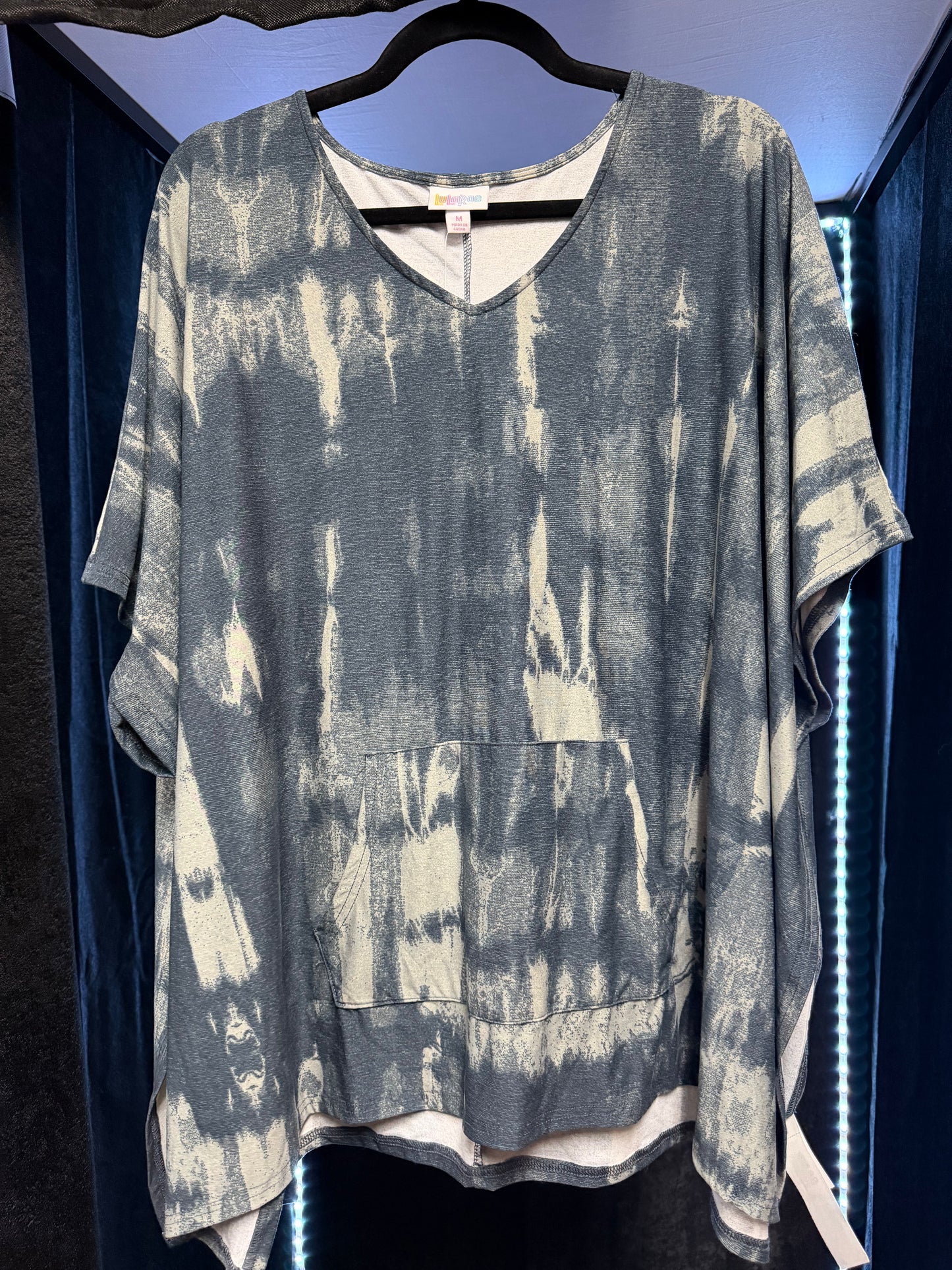 Lularoe Shelby- Medium