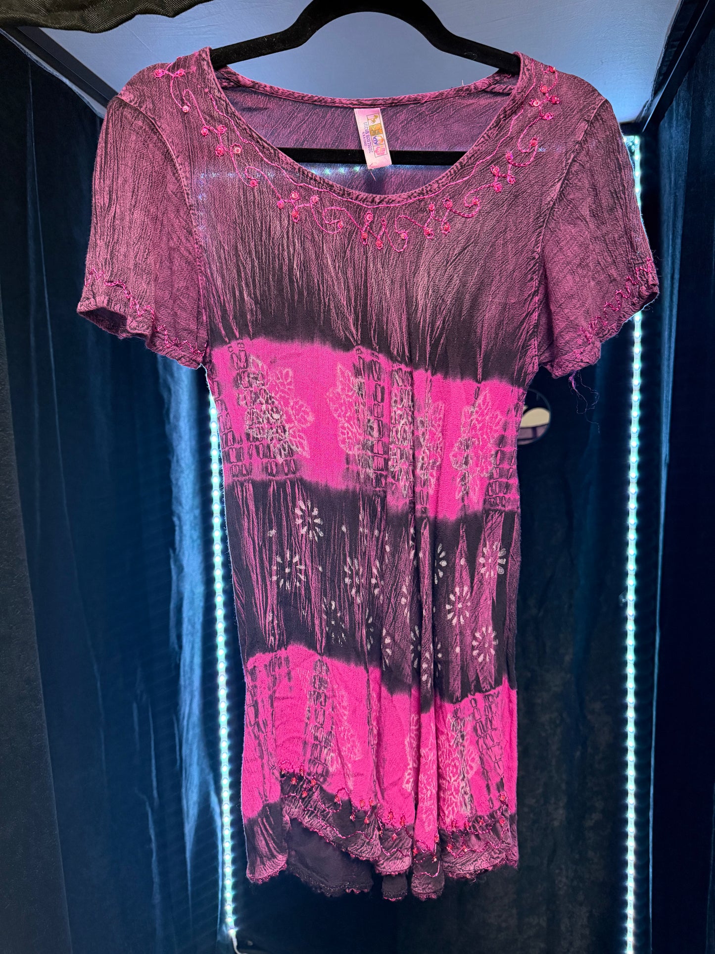 India Boutique Shirt- Size Large/XL