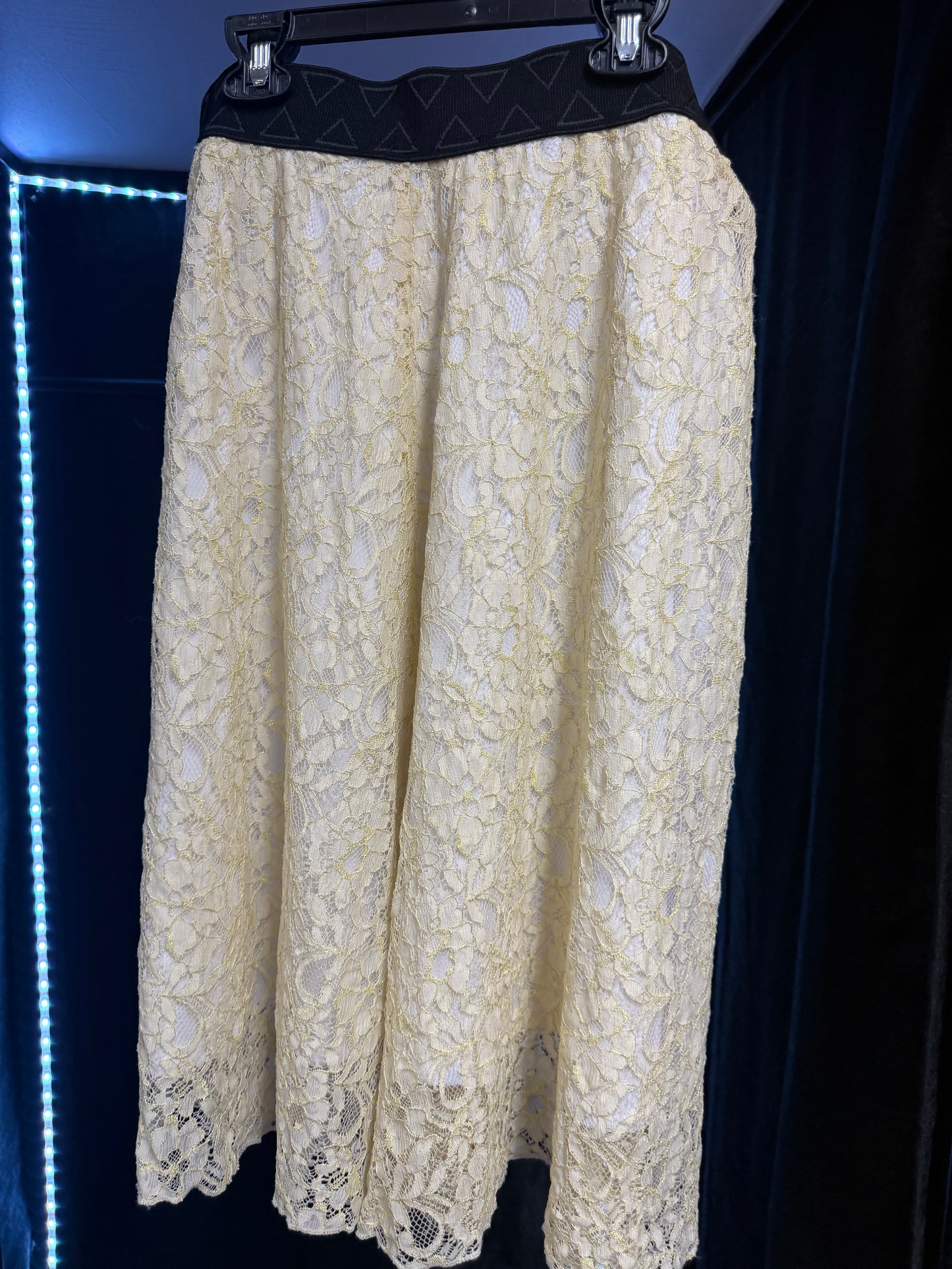 Lularoe Jill- Cream Lace- Large