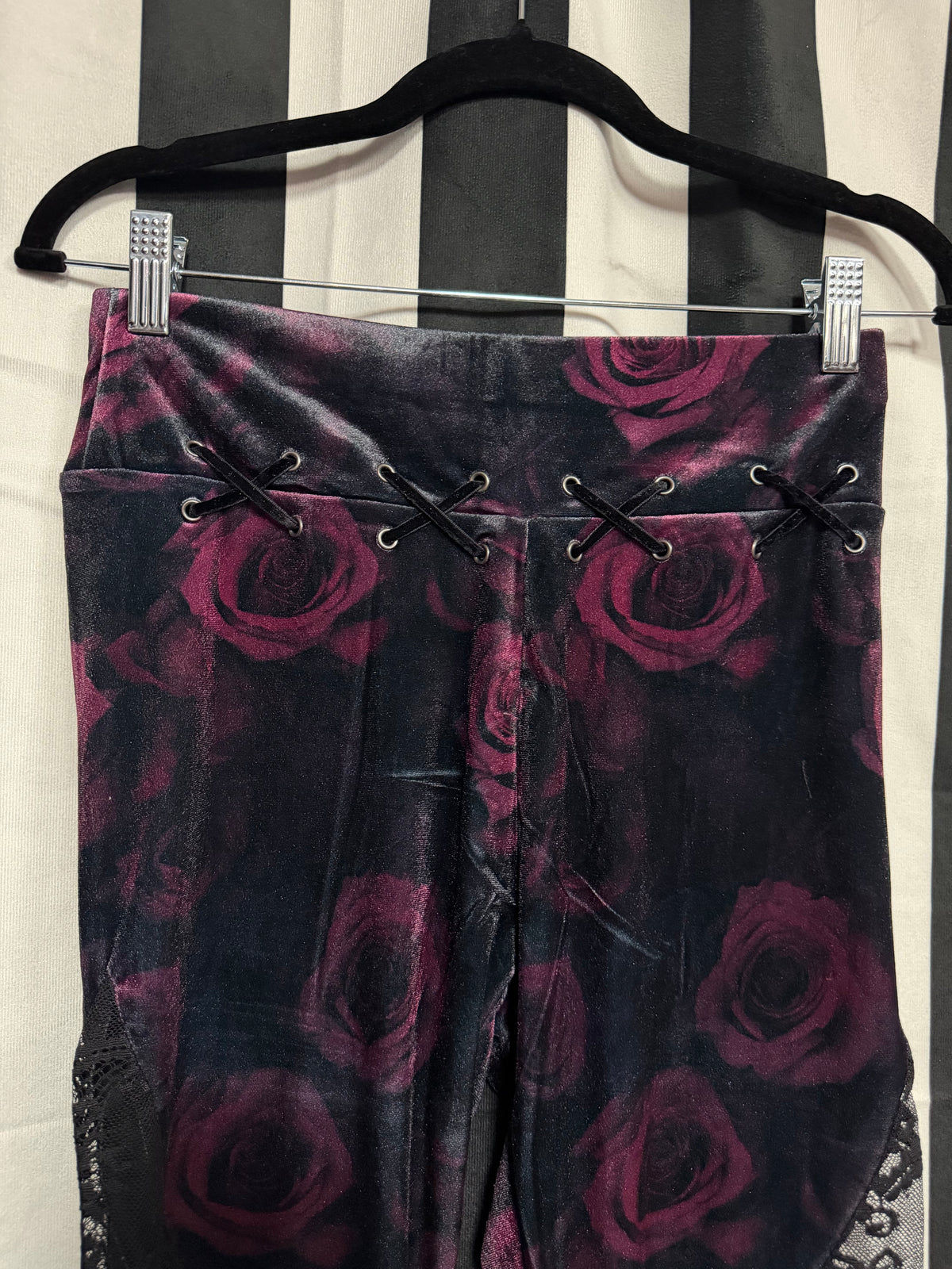 Twilight Rose Killstar Leggings- Small