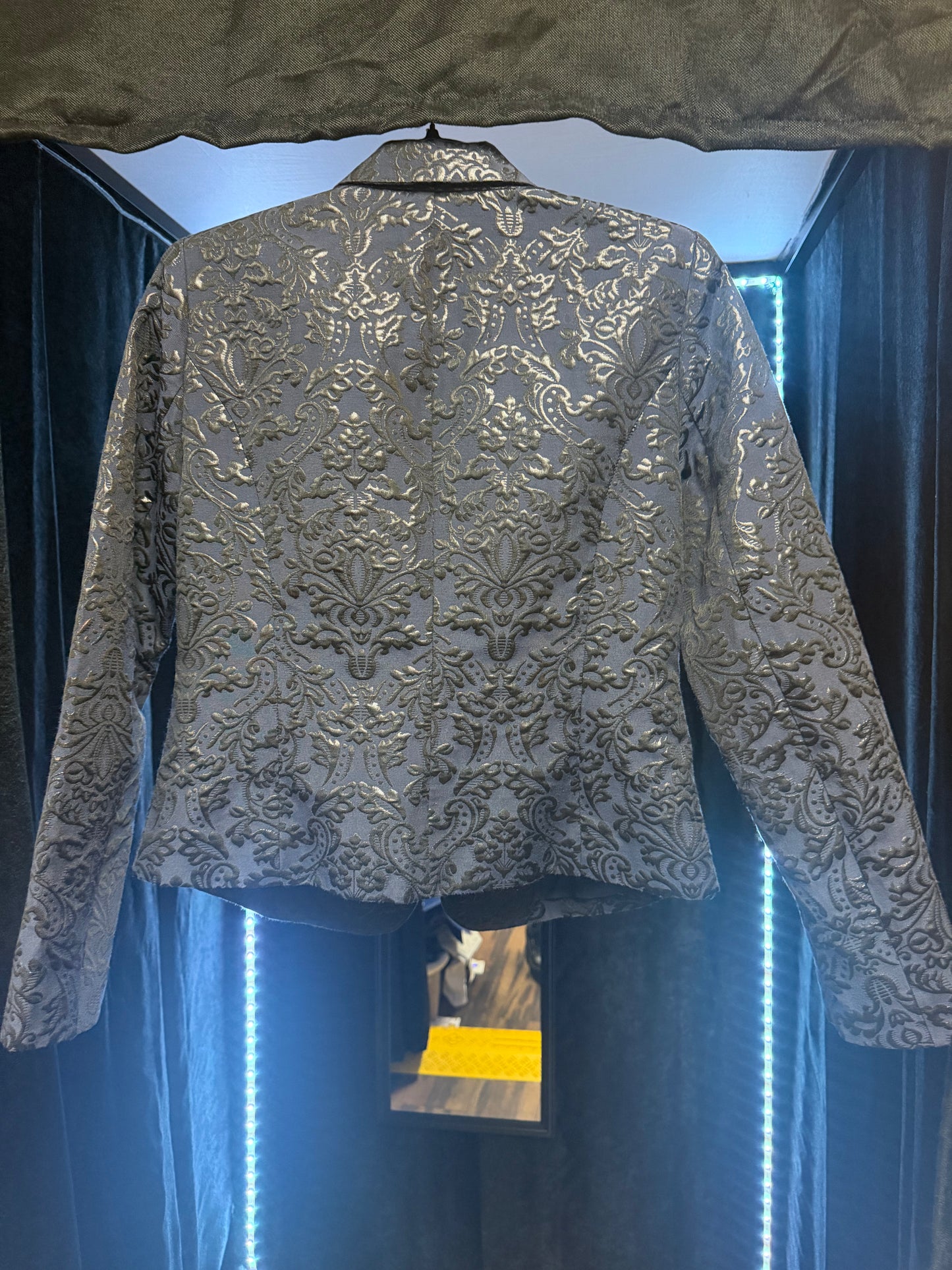 NWOT- White House Black Market Blazer- Size 4