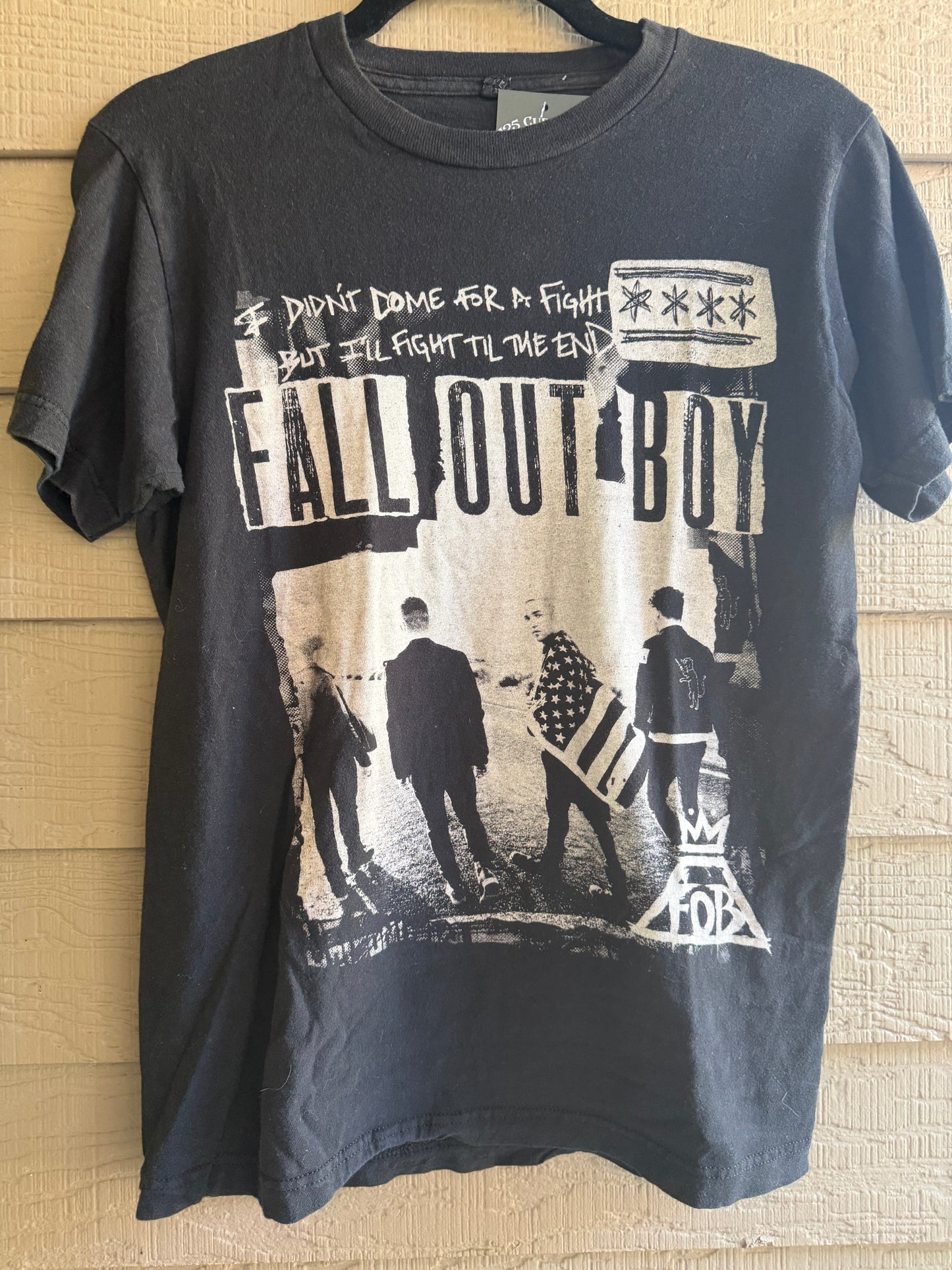 Fall Out Boy- I Didn't Come For A Fight- Small