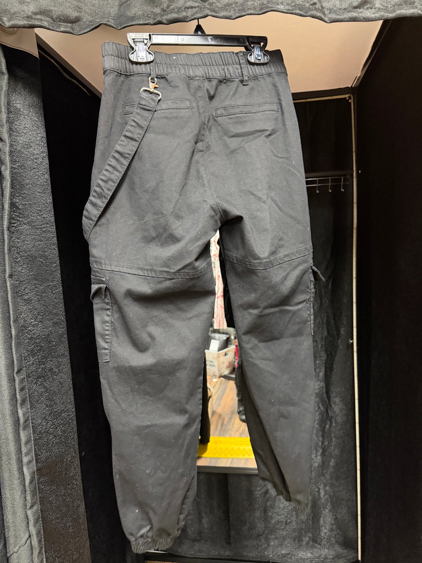 Riot Utility Strap Cargo Joggers-Size 5/6