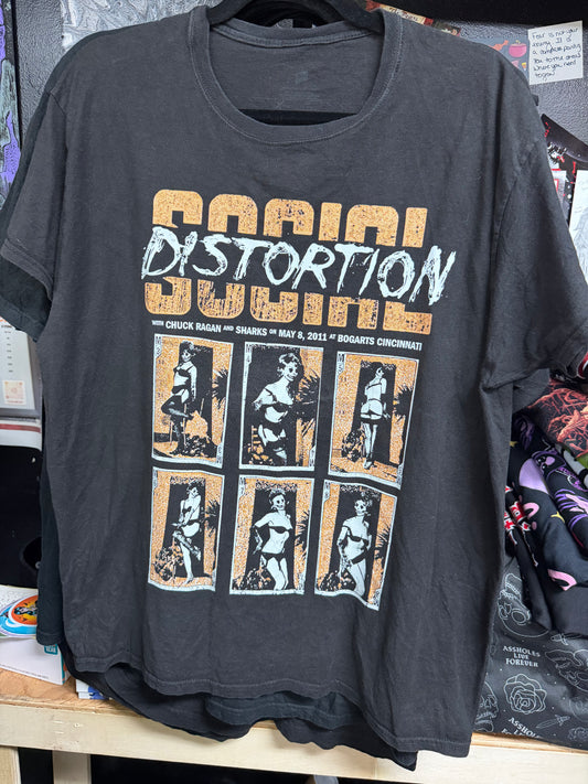 Social Distortion- 2011 Tour Pinup Girls- Size L/XL