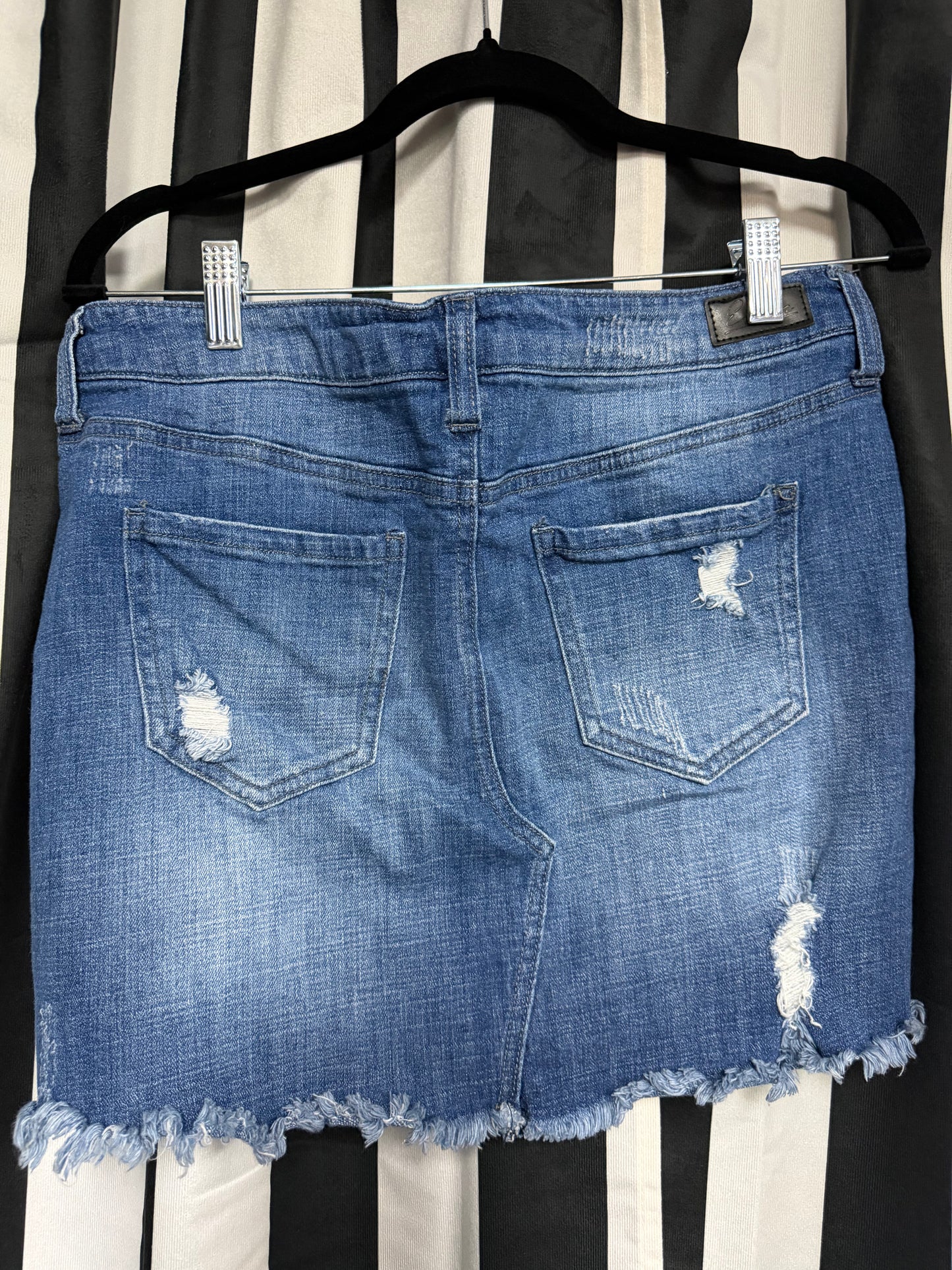 Elan Distressed Skirt- Medium