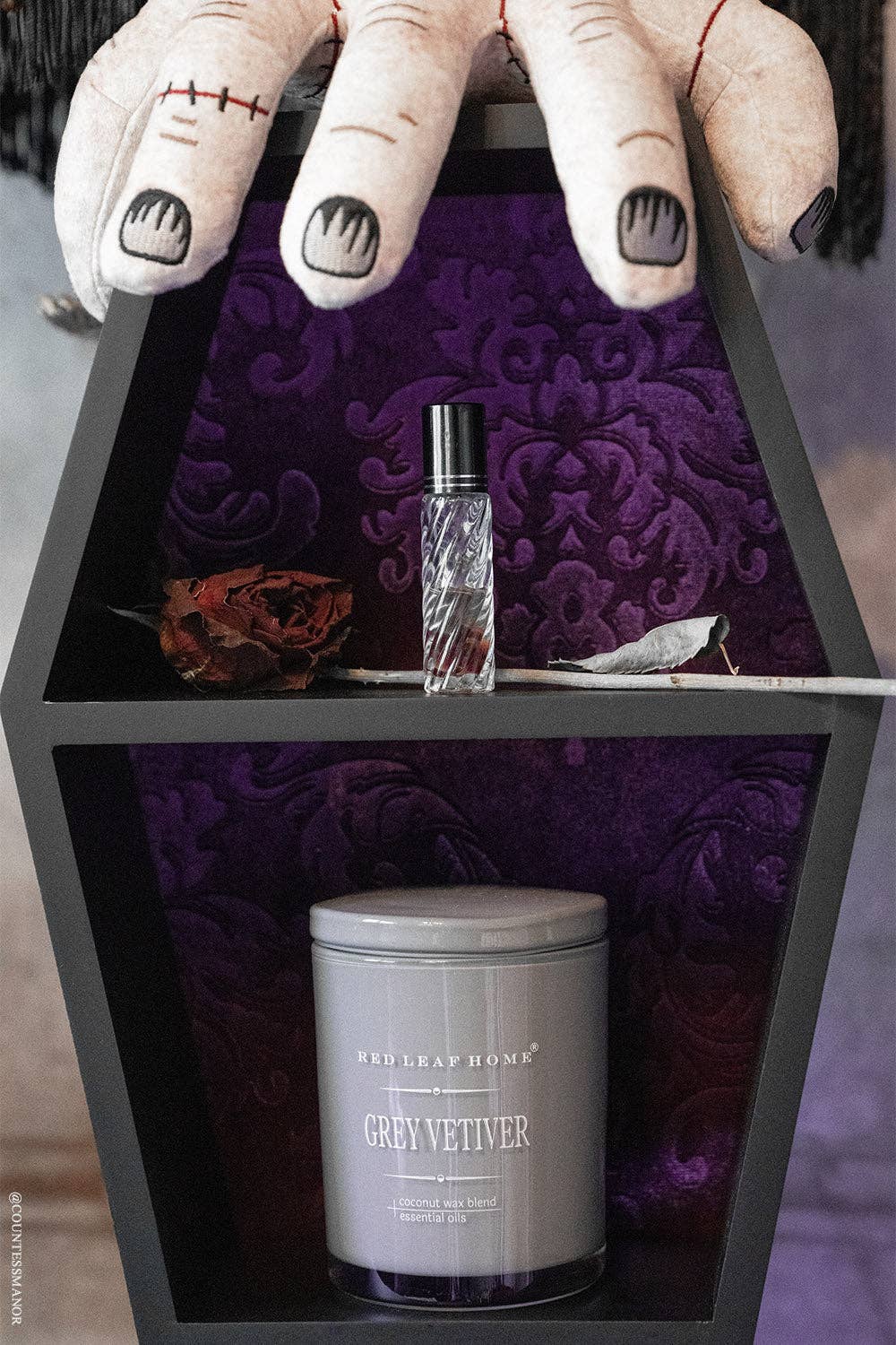 Haunted Mansion 20" Coffin/Velvet Shelf