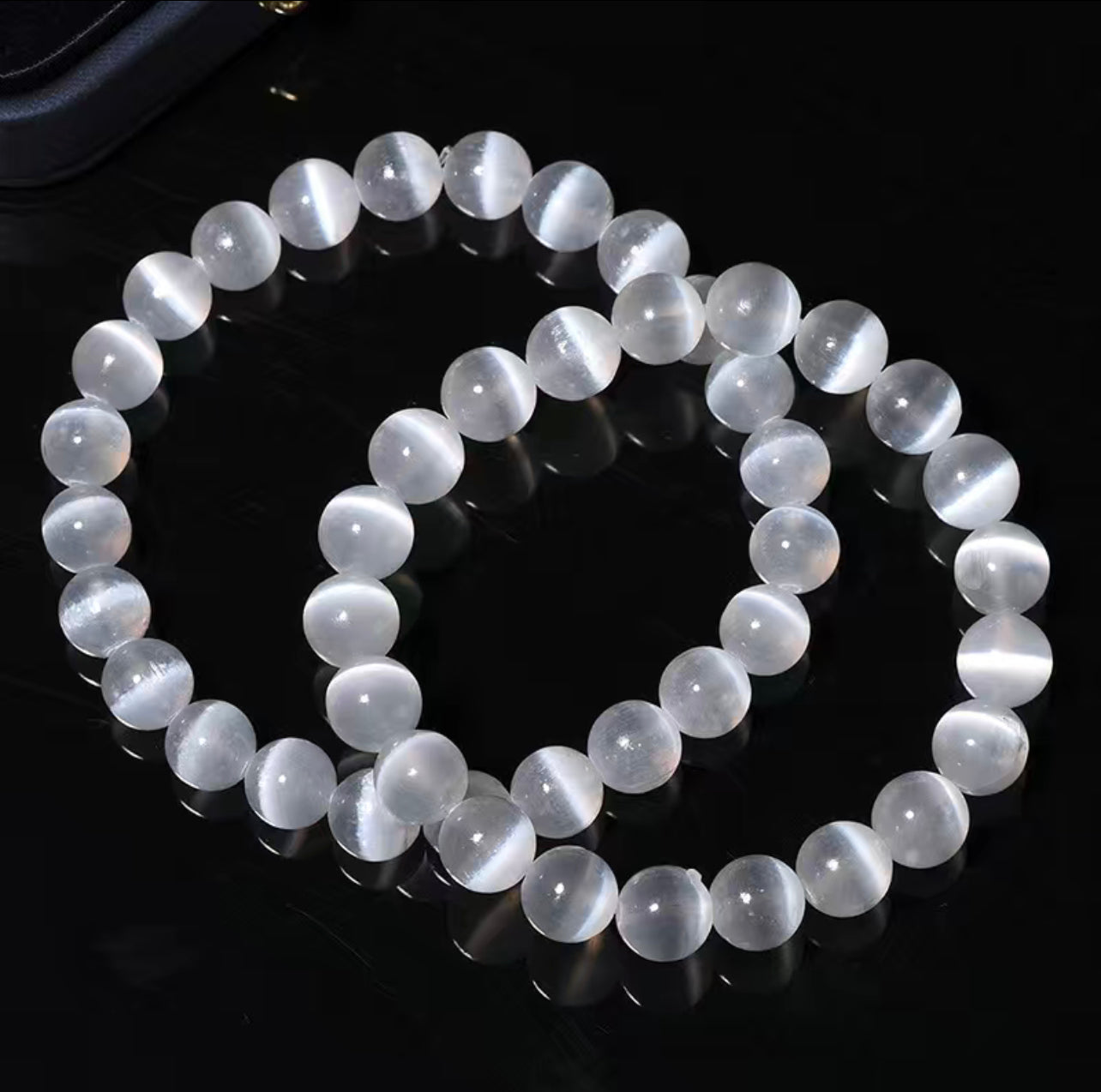 8mm White Cats Eye Stretchy Bracelet