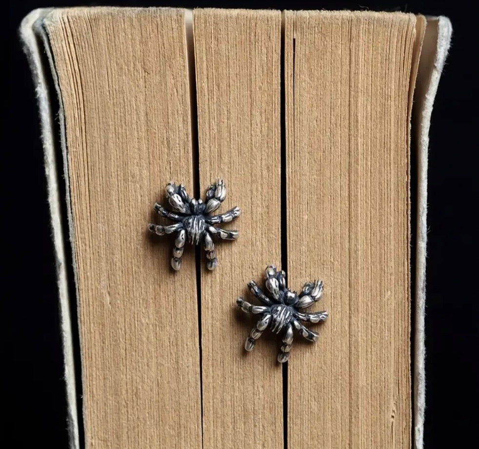 Gothic Spider Studs