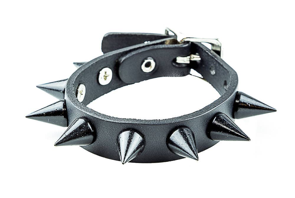 BC317 1 ROW SMALL CONE SPIKE BUCKLE BRACELET