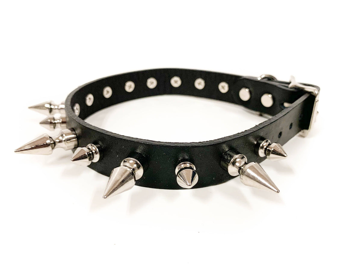 CK136 3/4" BLACK LEATHER CHOKER WITH 1/2" AND 1" SPIKES