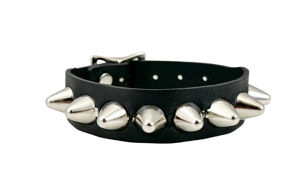 FB379  UK77 STUDDED BUCKLE BRACELET