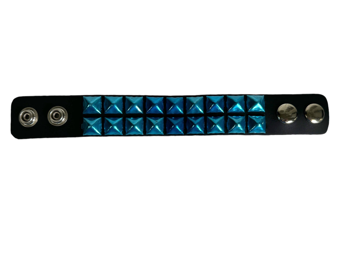 BC112 METALLIC COLOR  2 ROW 1/2" PYRAMID STUD SNAP BRACELET