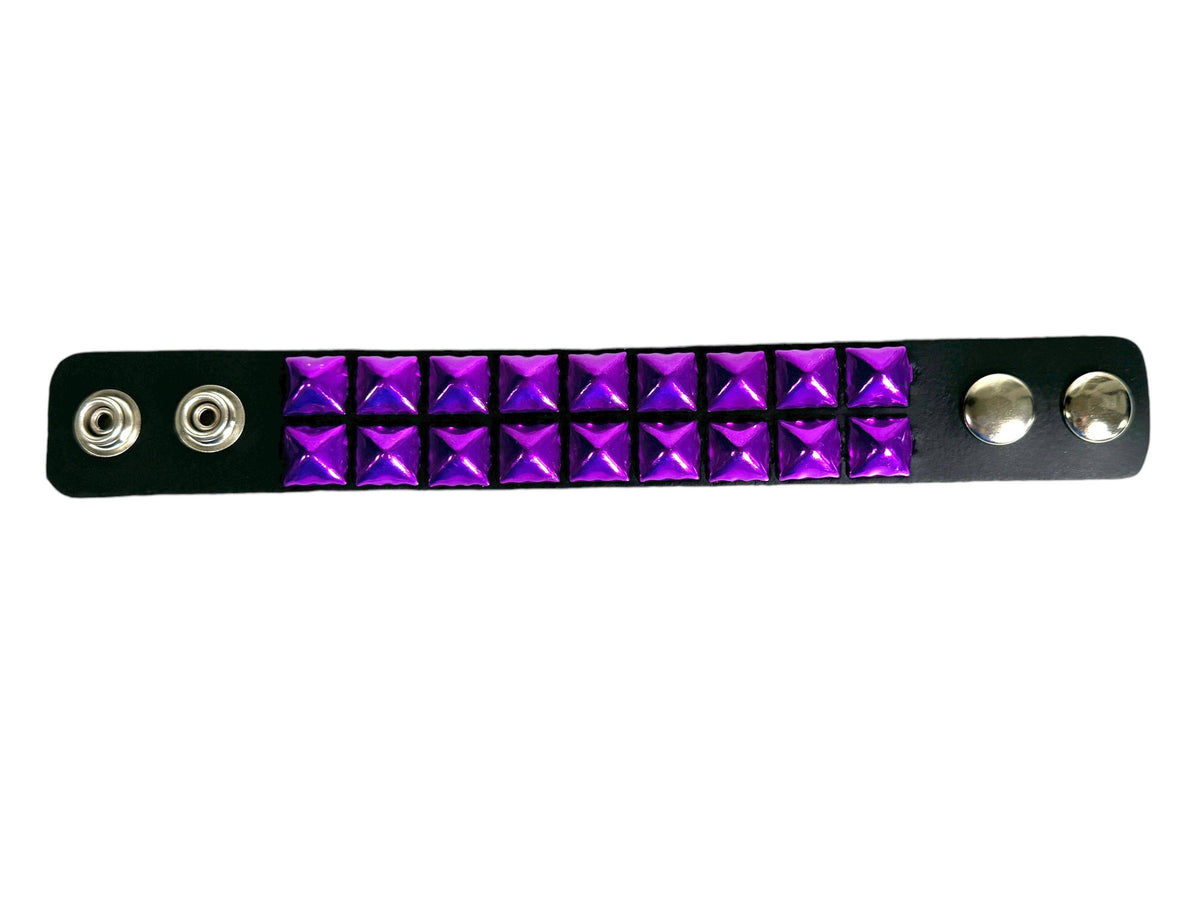 BC112 METALLIC COLOR  2 ROW 1/2" PYRAMID STUD SNAP BRACELET