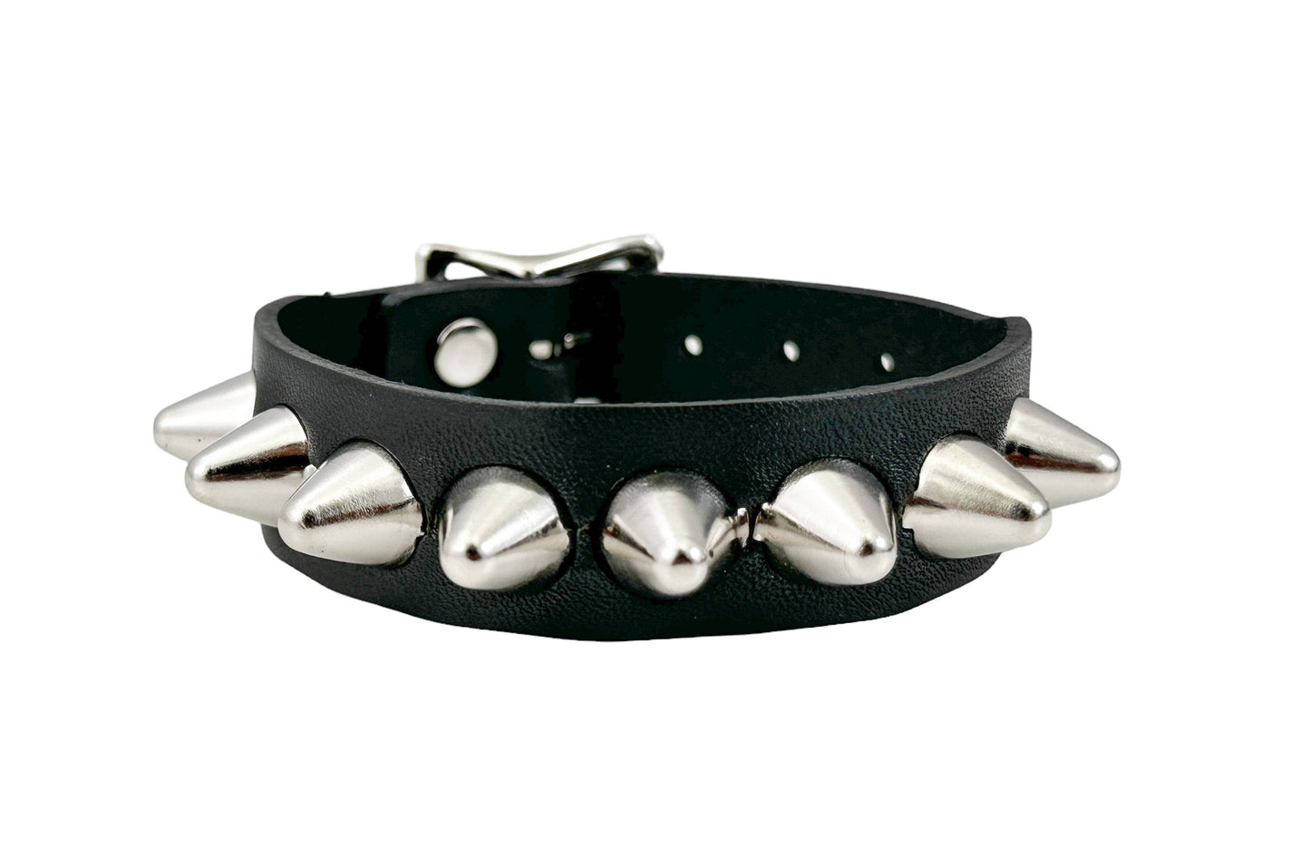 FB379  UK77 STUDDED BUCKLE BRACELET