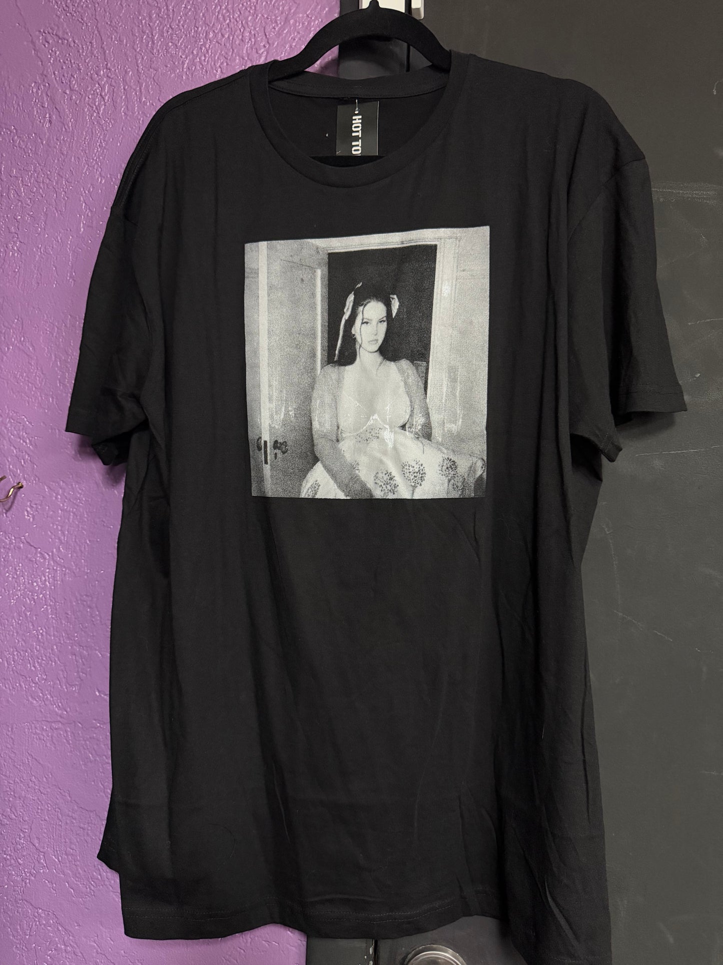 Lana Del Rey- Tunnel Under Ocean Blvd- Size Large