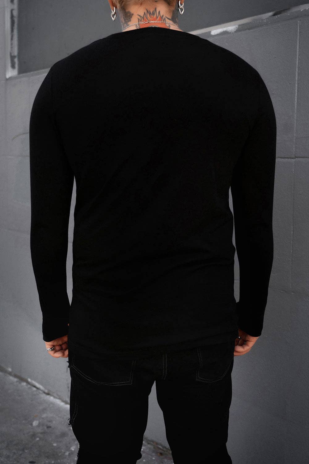 Tomb Ruins Long Sleeve Thumbhole Top