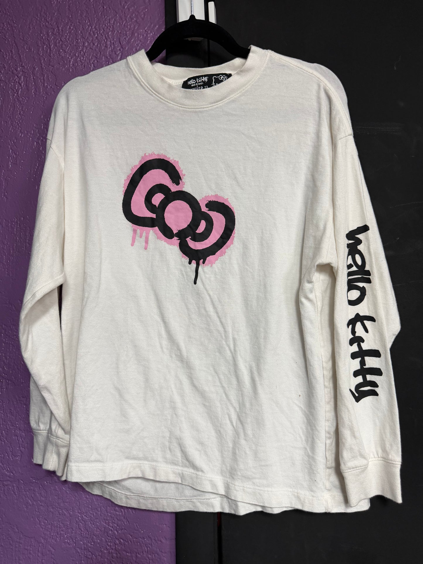 Hello Kitty x Forever 21- Be Kind -Long Sleeve-Small