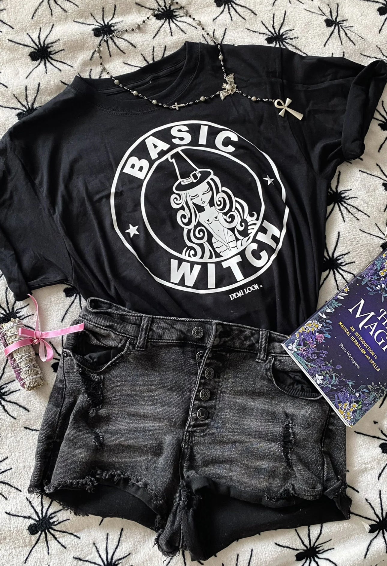 BASIC WITCH BOYFRIEND TEE SS- BLACK