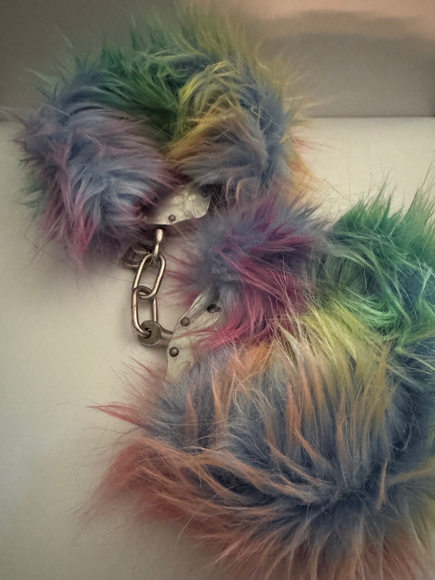 Real Steel Fury Handcuffs — Unicorn Rainbow (color may vary)