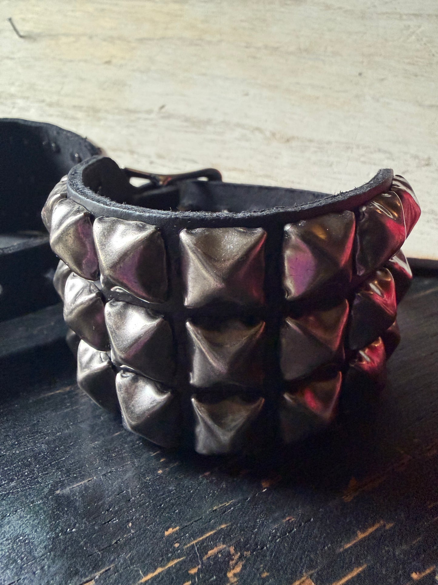 PYRAMID STUDDED LEATHER-BUCKLE  BRACELET-SILVER