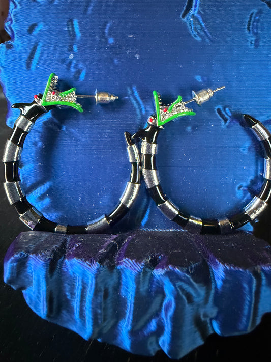 Sandworm Hoop Earrings