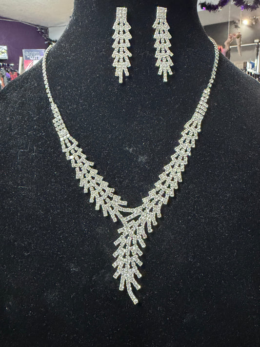 Sparkly Costume Necklace & Earrings
