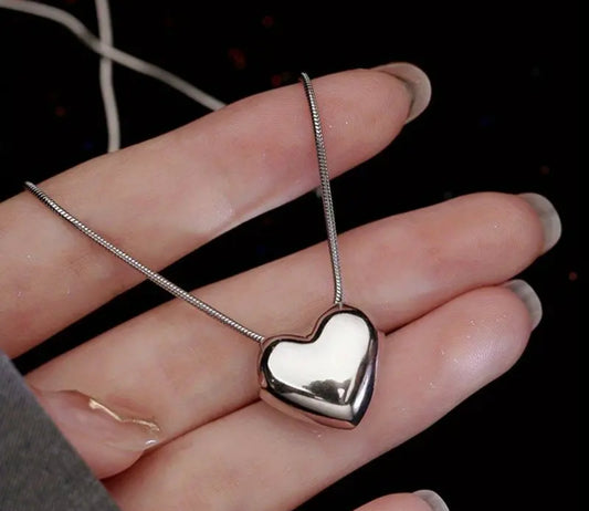 Simple Silver Bubble Heart Necklace