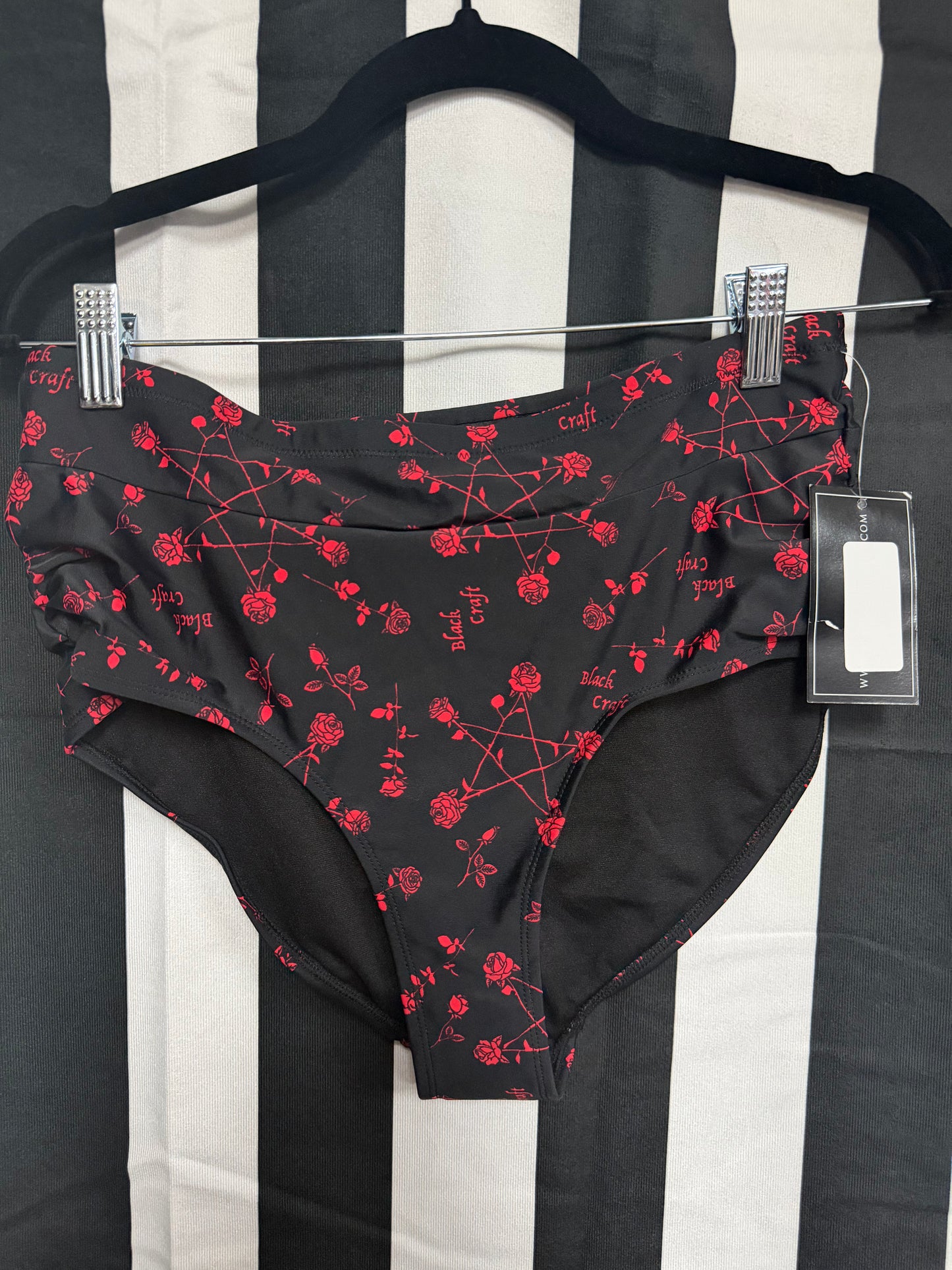 Authentic Blackcraft Rash Guard & Bottoms- Medium