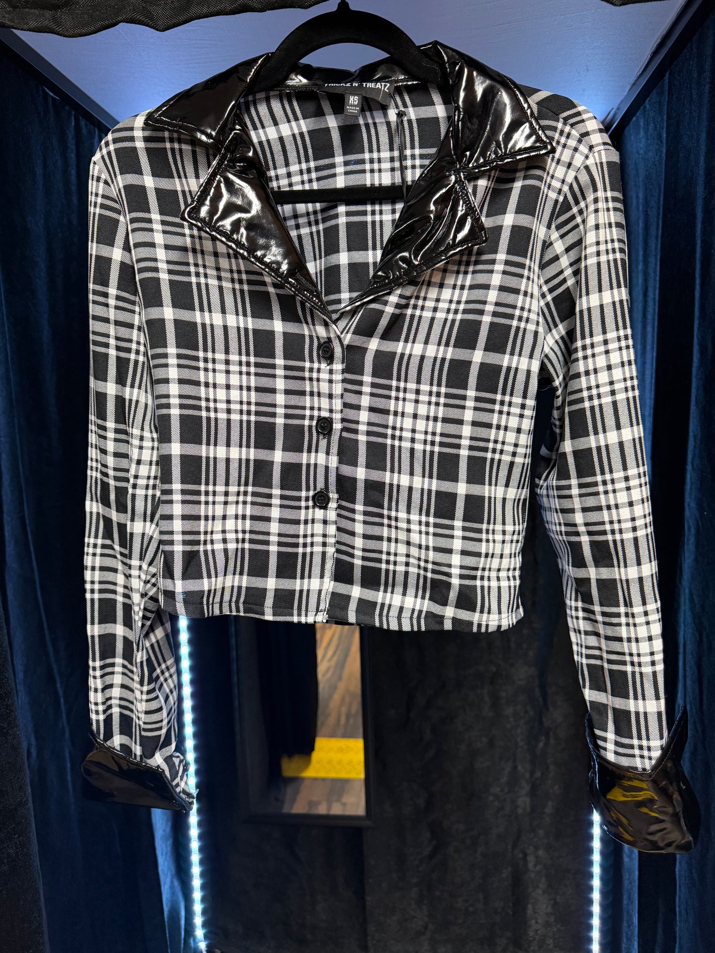 Dollskill- Black/White Plaid Crop Jacket- XS