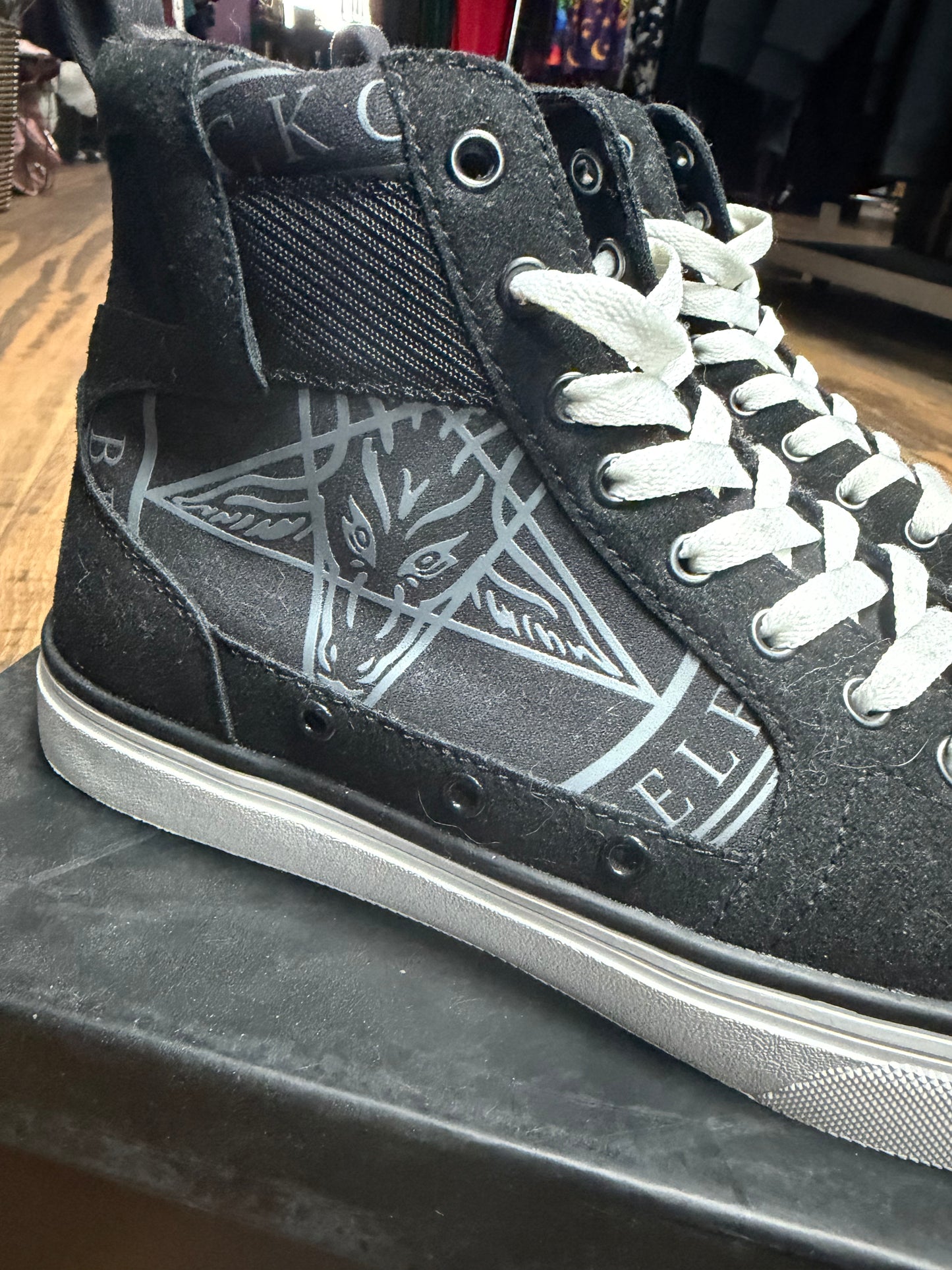 Blackcraft- Normandy High Top Sneakers- Size 8