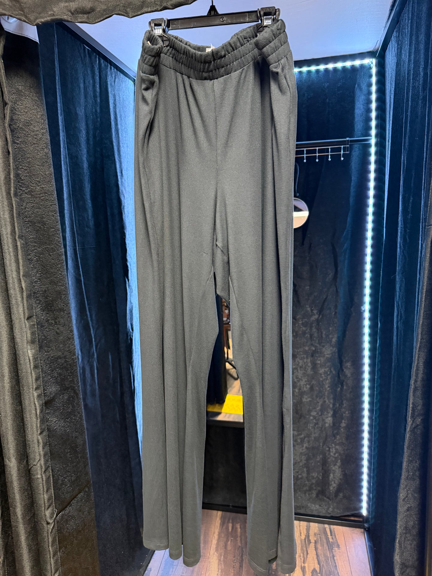 Lularoe Dana Cozy Pants- Black- Size 3x