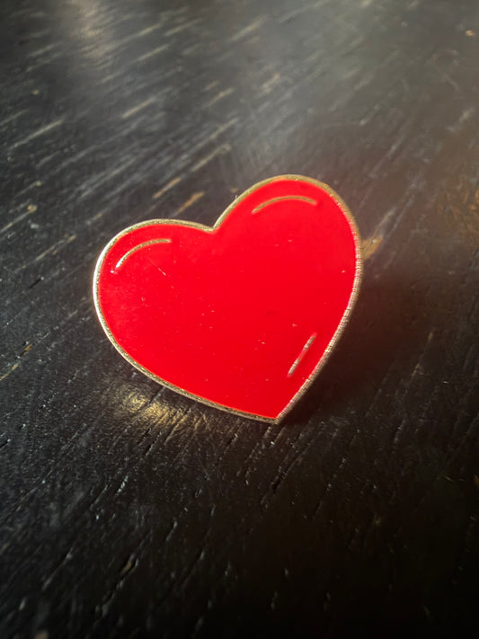 ❤️ Heart Enamel Pin