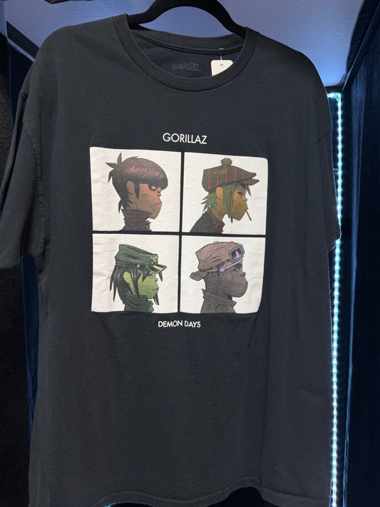 Gorillaz -Size XL Shirt
