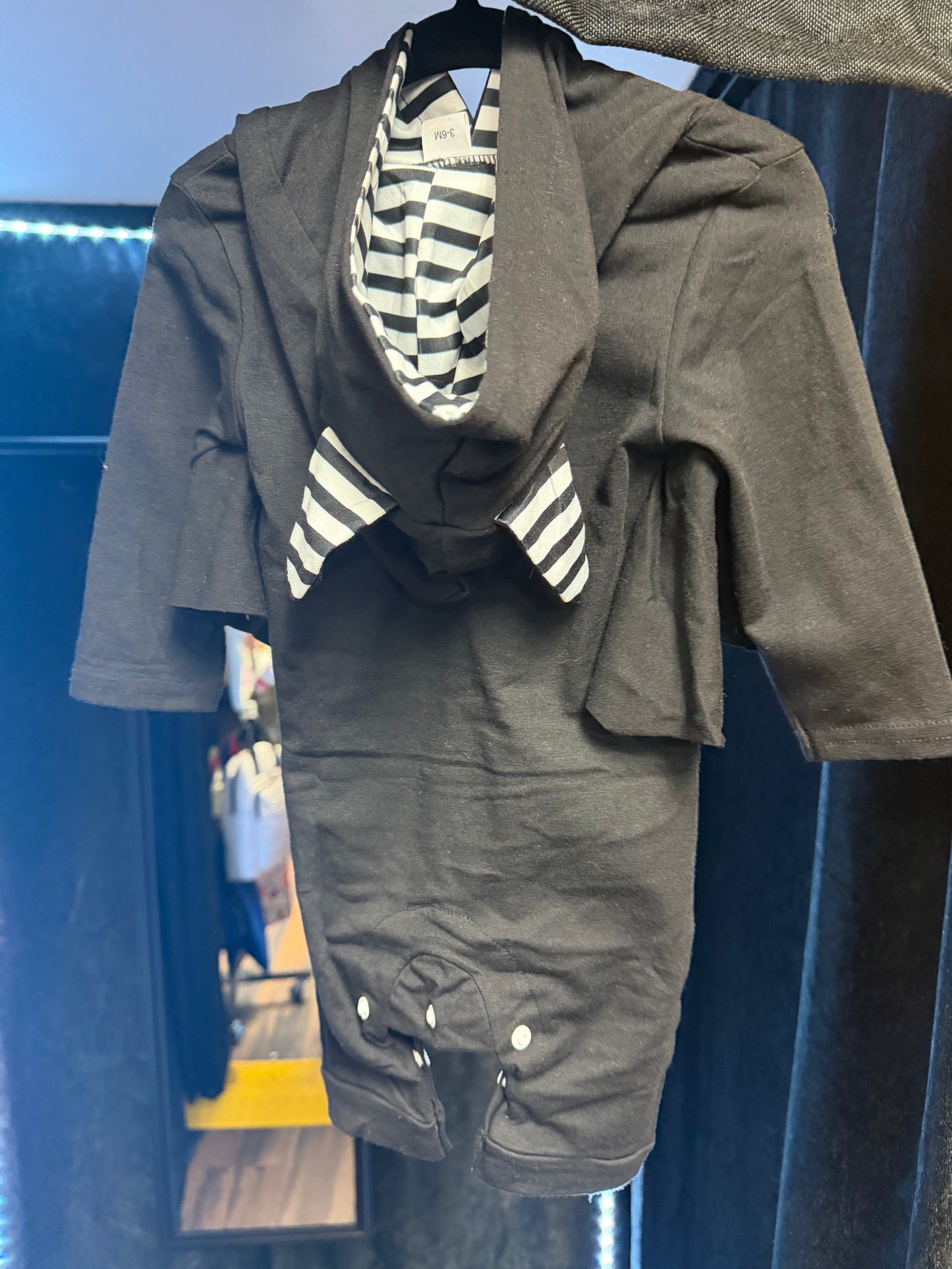 Black Bat Wing Hooded Romper- Size 3-6 months- #LILBAT1250