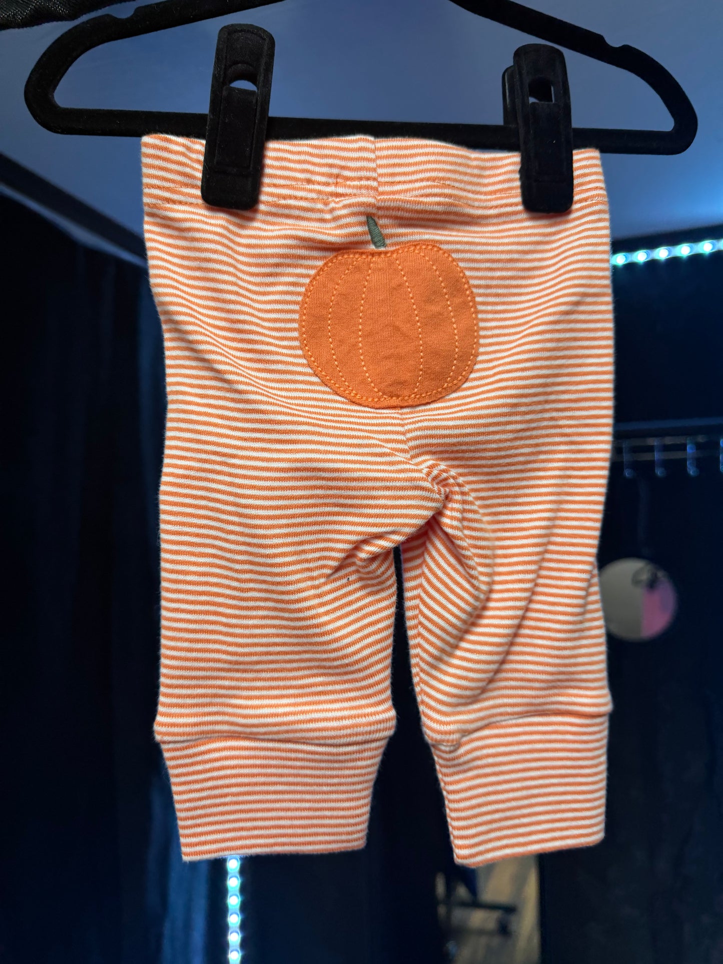 Carters Pumpkin Butt Striped Leggings- 3 months- #LILBAT6