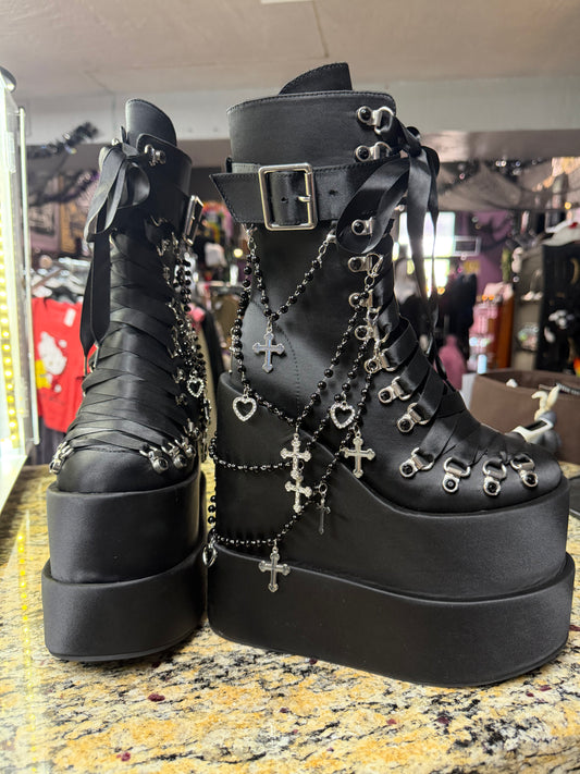 ULTRA RARE- DOUBLE STACKED TRAITOR BOOTS - HOLY REVELATION- Size 7