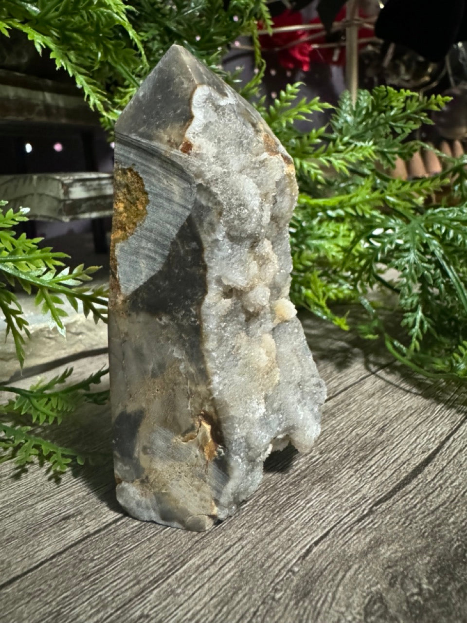 Druzy Agate Natural Stone Towers — 3.5"