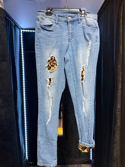 Venus Jeans- Leopard-Distressed- Size 4