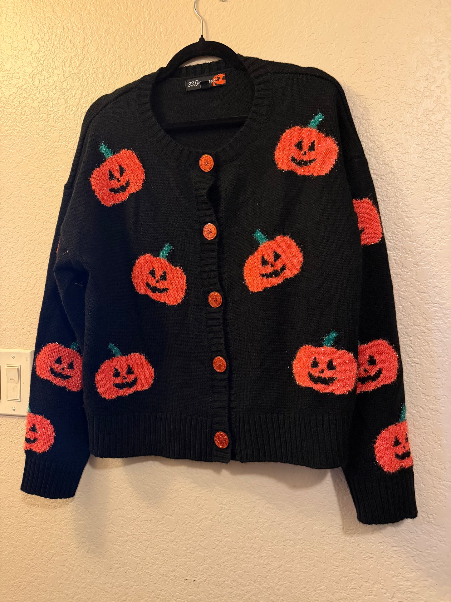 33 Degrees- Pumpkin Botton Up Sweater- XL