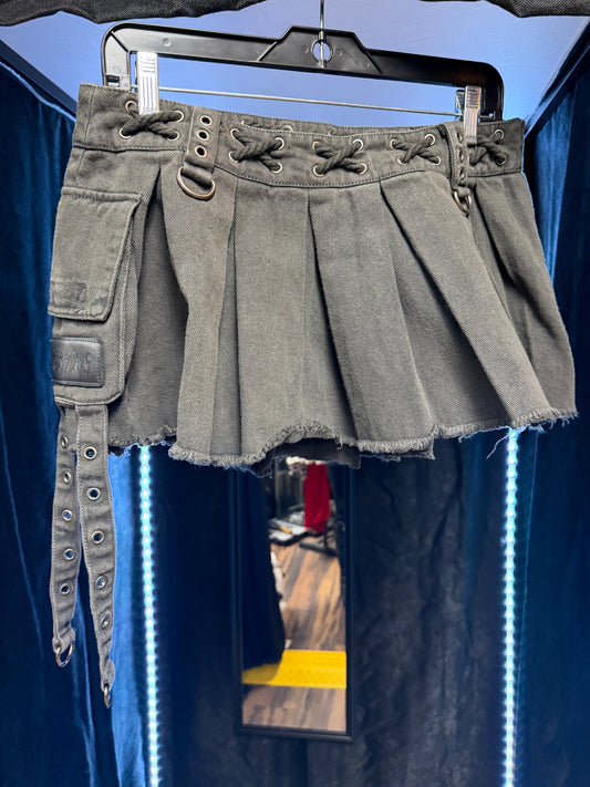 Darker Waves Switch Twill Pleated Skirt- Gray- Large