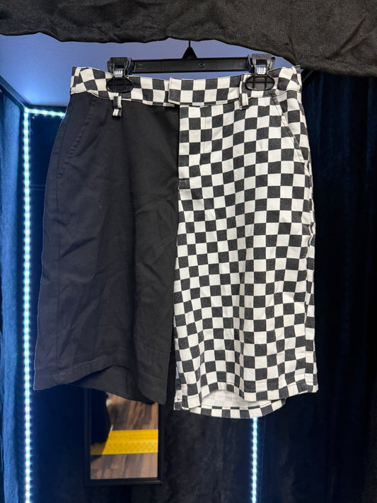 Hot Topic- Bermuda Shorts- Size S